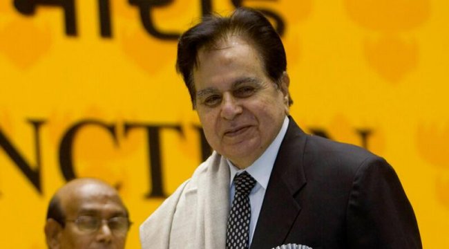 Bollywood yıldızı Dilip Kumar hayatını kaybetti