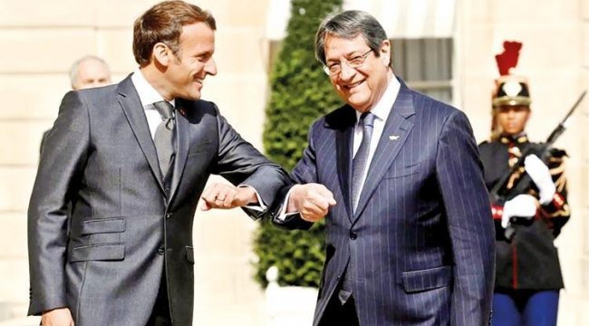 Türkiye’ye rağmen Rumlara Libya daveti