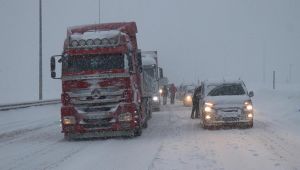 D-100'de İstanbul-Ankara ulaşımı trafiğe açıldı... İşte son durum