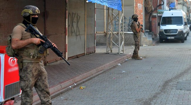 Adana'da silah kaçakçılarına operasyon