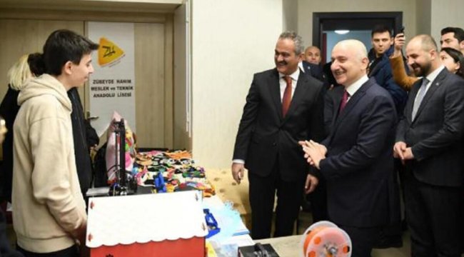 Bakanlar Özer ve Karaismailoğlu, 'MEB Pasaj' platformunu tanıttı