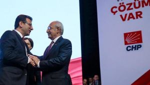 CHP'de bugün trafik çok yoğun! Ekrem imamoğlu 'değişim' işaretini vermişti, gözler o saate çevrildi... Özgür Özel sürprizi