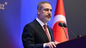 Yunanistan nefesini tuttu bekliyor: Yerapetritis'in tek bir amacı var... Dikkat çeken Hakan Fidan analizi