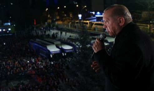 Yabancı ekonomistler seçim sonuçlarını nasıl yorumladı?