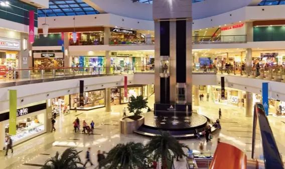 AVM'lere Girişte Ücret Alınacak İddiası Tartışma Yarattı