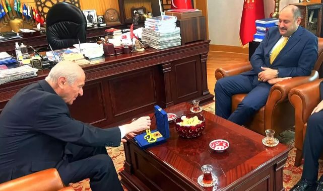 MHP'ye mi geçiyor? Mehmet Kasım Gülpınar'dan Bahçeli'ye sürpriz ziyaret