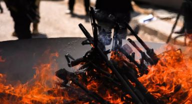 AK Parti'nin 21 kişilik 'Terörsüz Türkiye Komisyonu' üyeleri belli oldu