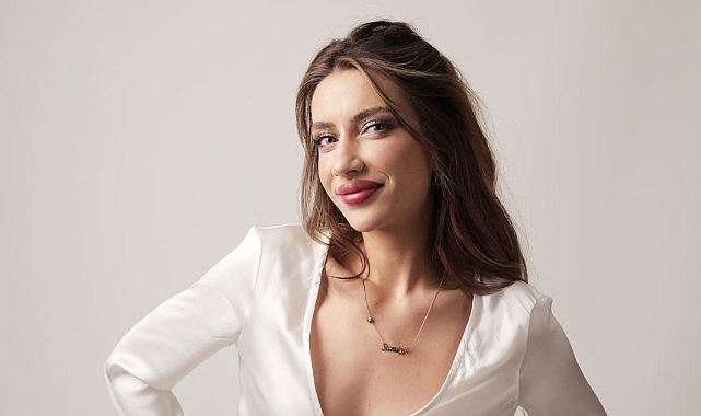Model ve Oyuncu Sümeyye Akçınar kimdir ?