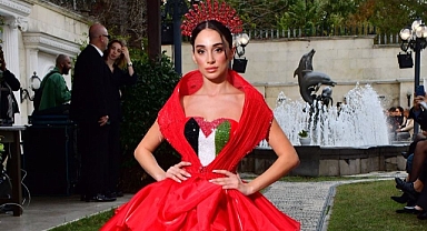 BUSE ILGAZ’TAN FİLİSTİN’E SESSİZ BİR SELAM