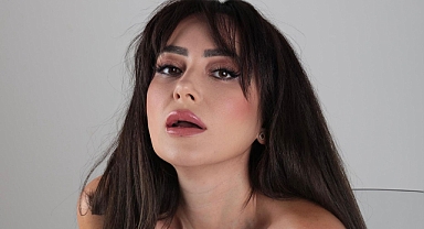 Tuğba Ünal Güzelliği ve Sesiyle Antalya’ya Damga Vurdu..