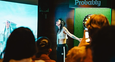 Melis Karaduman’dan ‘İstanbul Sessions’a muhteşem lansman