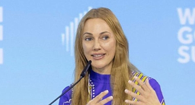 Meryem Uzerli Dünya Hükümetler Zirvesi’nde Türkiye’yi Temsil Eden Tek Türk Oyuncu Oldu