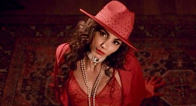 Sanaz, "I Like It" ile Uluslararası Müzik Yolculuğunda Yeni Bir Sayfa Açıyor