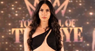 Yeliz Duran Podyumlara iddaalı bir giriş yaptı.